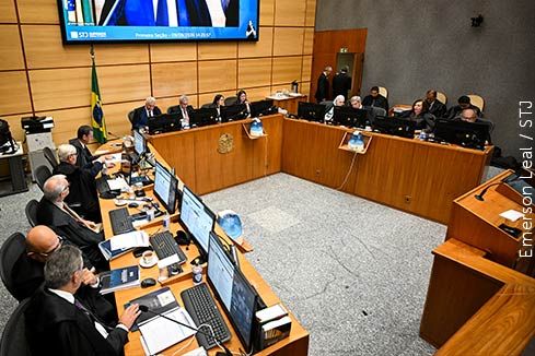 Capa da notícia: Morte de devedor antes da citação impede redirecionamento da execução fiscal ao espólio, confirma STJ em repetitivo