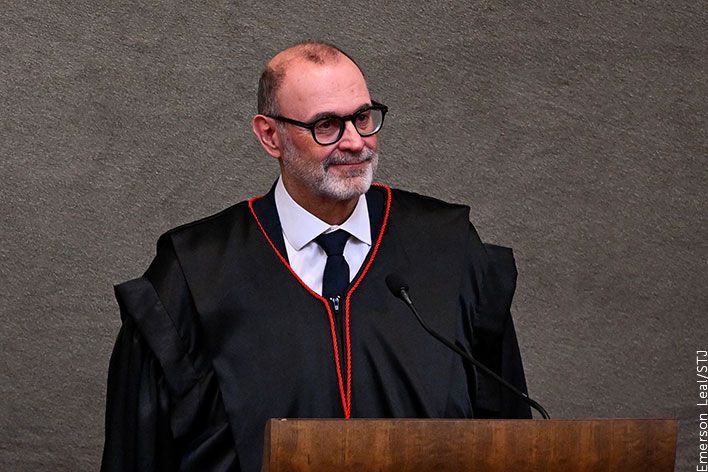 Capa da notícia: Sebastião Reis Júnior assume vaga efetiva no TSE; Villas Bôas Cueva é eleito corregedor-geral eleitoral