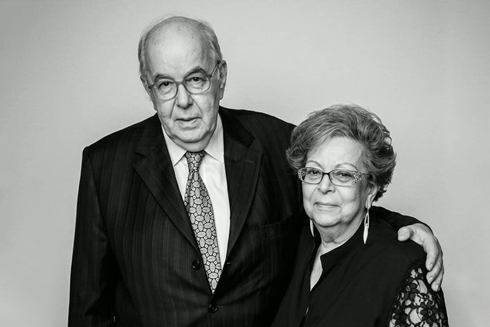 Capa da notícia: Arruda e Thereza Alvim são homenageados e acervo pessoal do casal é incorporado à Biblioteca STJ-Enfam