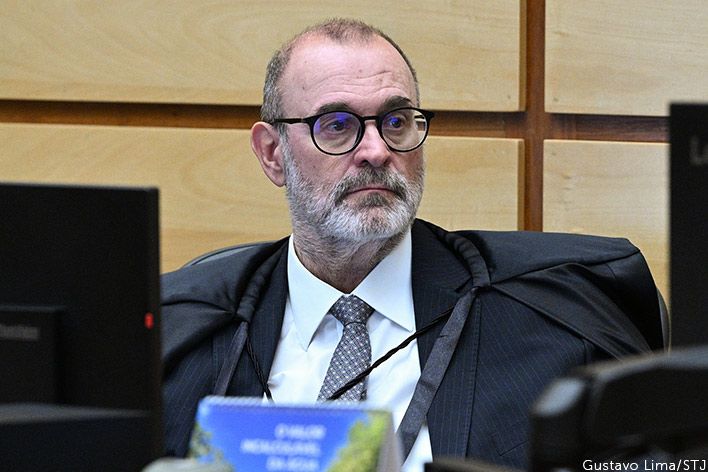 Capa da notícia: Condenado por crimes da Operação Condor cumprirá pena no Brasil; prisão perpétua é convertida em pena de 30 anos